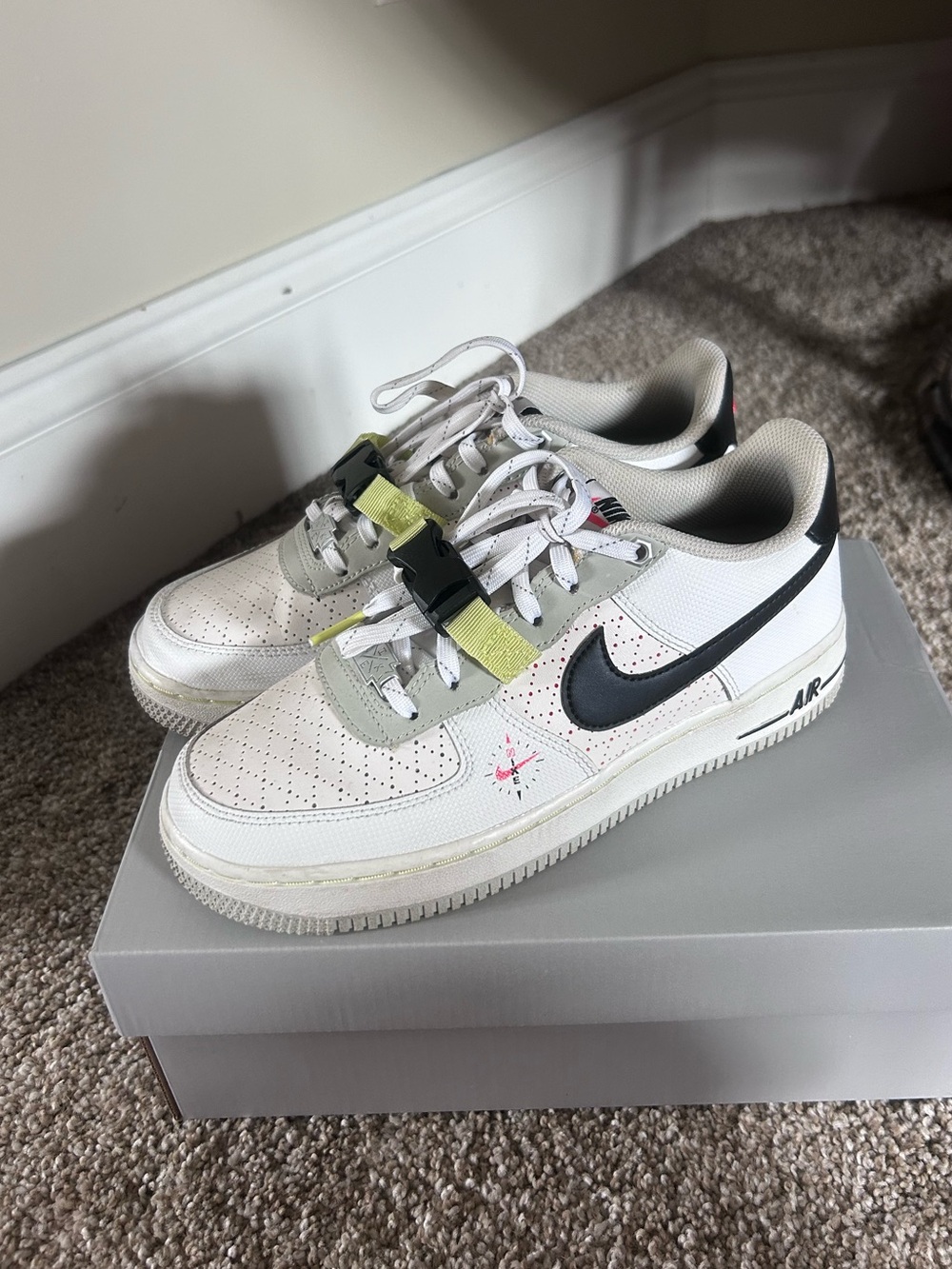 Nike White and Black Low-Top Sneakers with Lime Accent